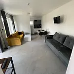 Koniec Swiata Stare Sady 公寓 *